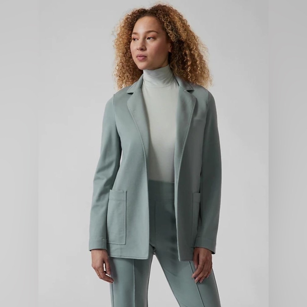 Athleta Eastbound Blazer, Minimalist Gray Sage Green, Size 4